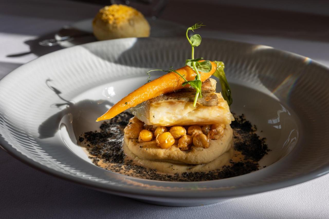 Solar Do Requeijo By Luna Hotels & Resorts Arcos de Valdevez Eksteriør bilde A modern French dish